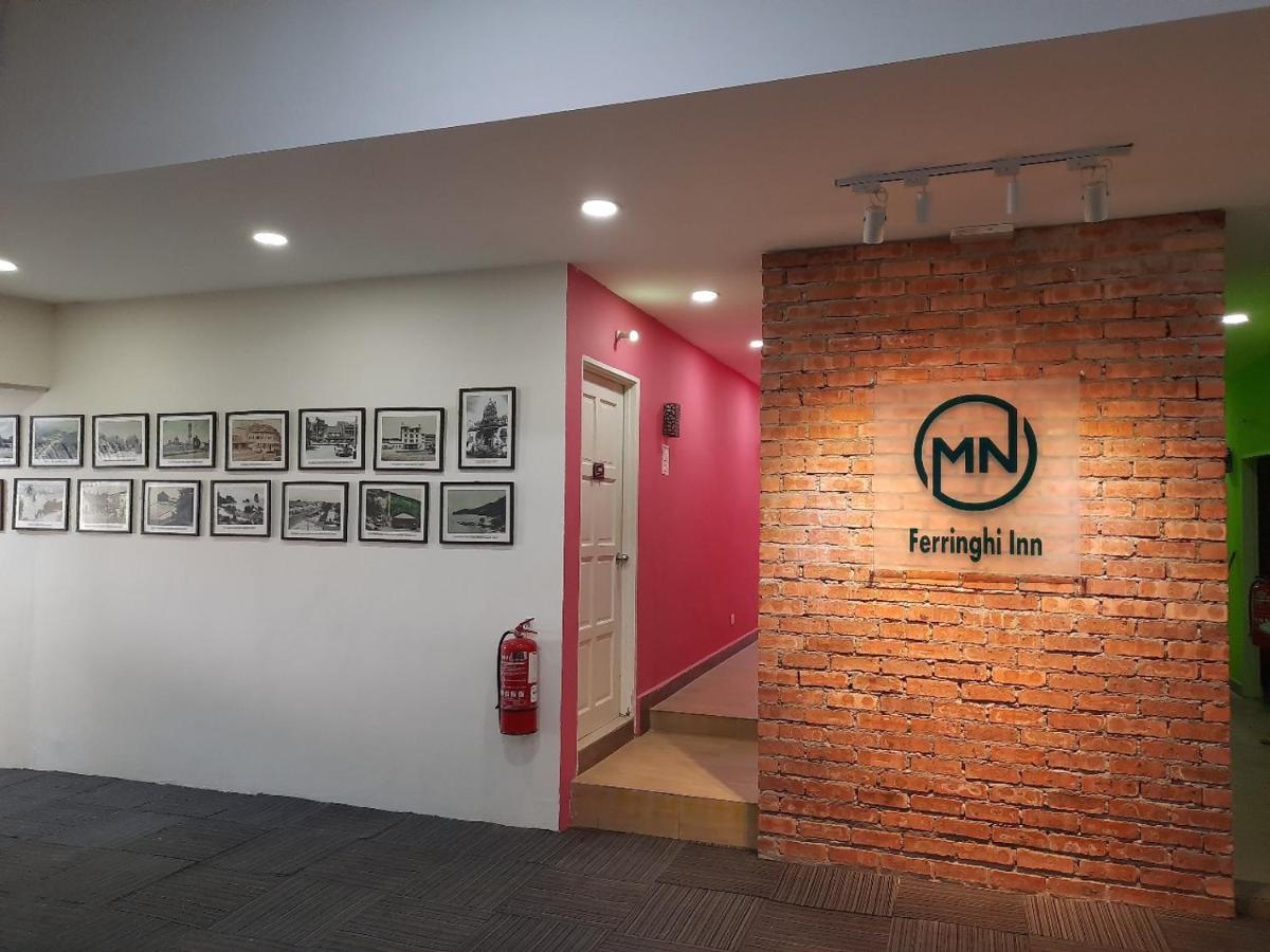 Mn Ferringhi Inn バツーフェリンギビーチ エクステリア 写真