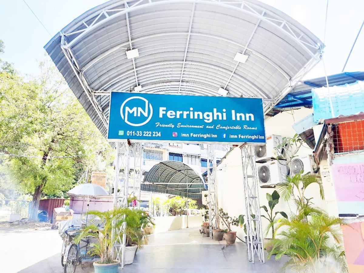 Mn Ferringhi Inn バツーフェリンギビーチ エクステリア 写真