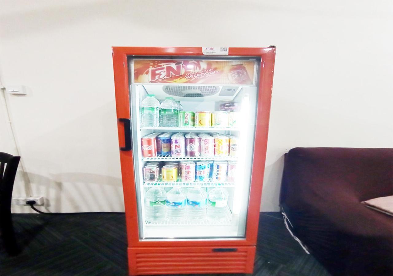 Mn Ferringhi Inn バツーフェリンギビーチ エクステリア 写真