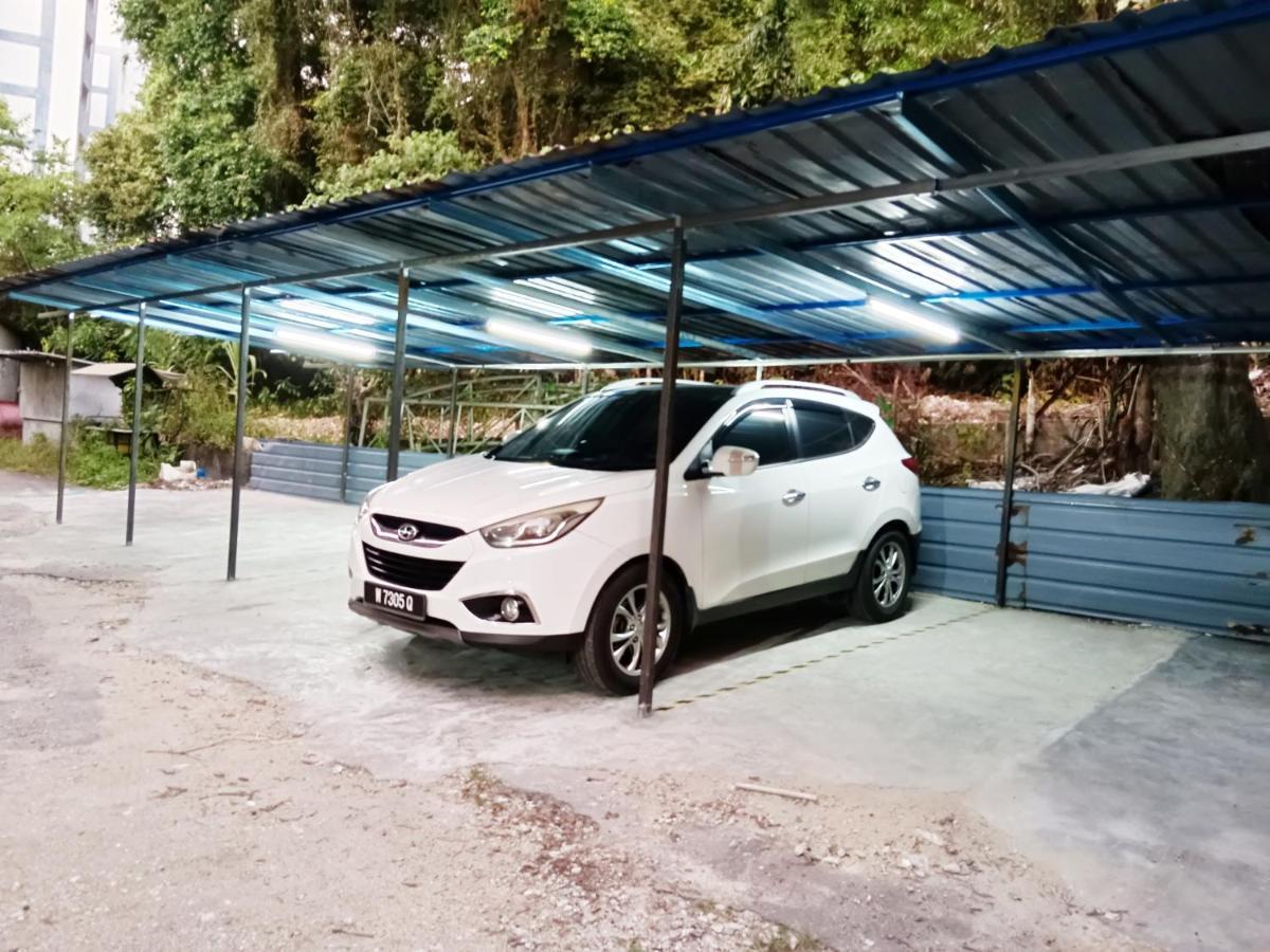 Mn Ferringhi Inn バツーフェリンギビーチ エクステリア 写真